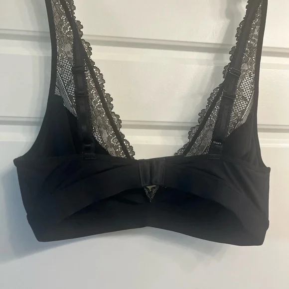 Wacoal Black and Cream Lace Bras Intimates Collection - Picture 3 of 4